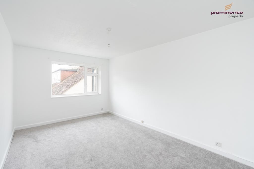 12 Windlesham Court-0005_lge