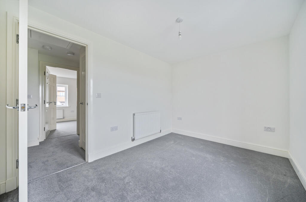 1389193-15-694011...