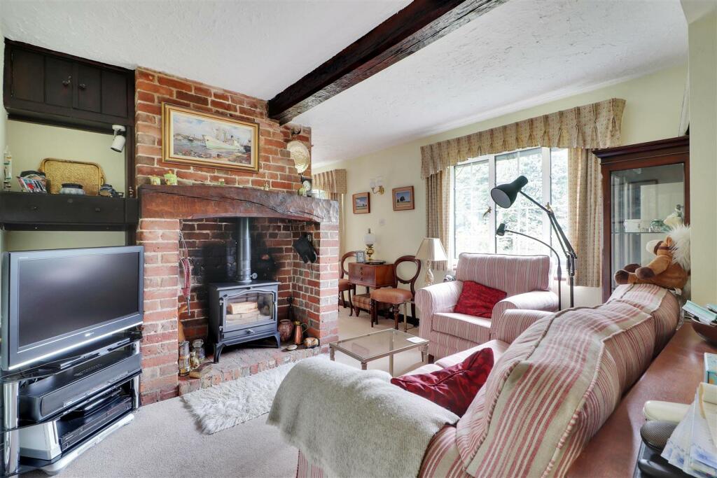 Sitting Room.jpg