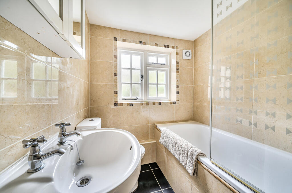 1357618-15-68cc47...