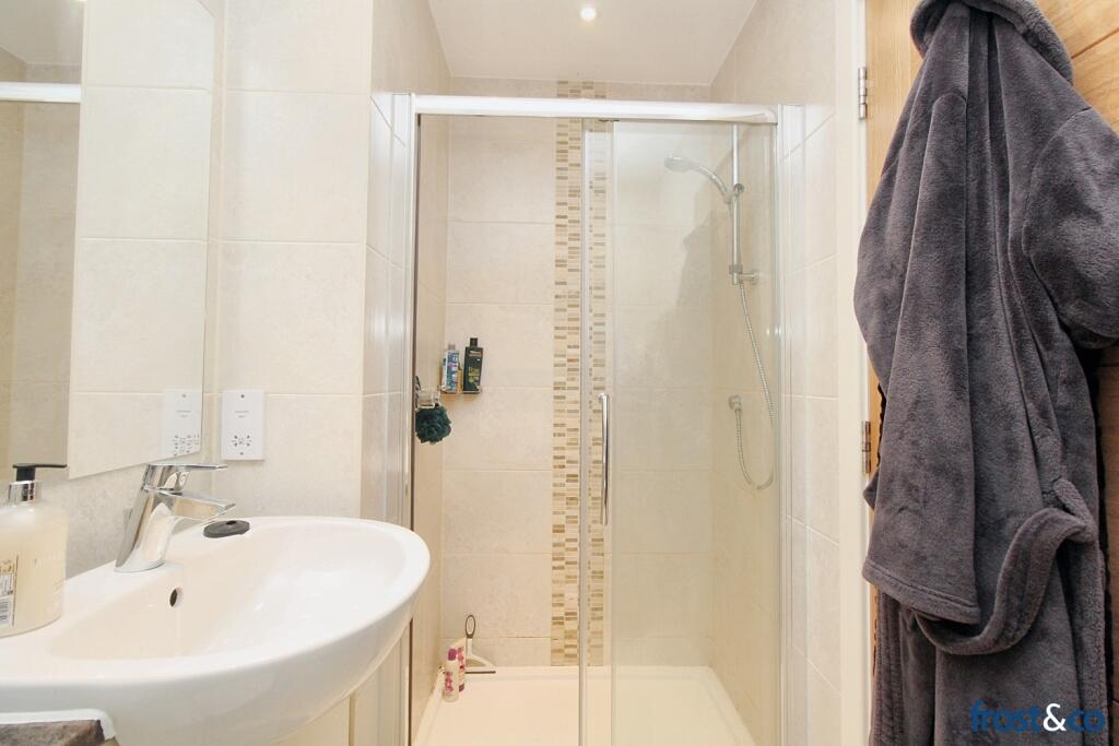 En-Suite Shower