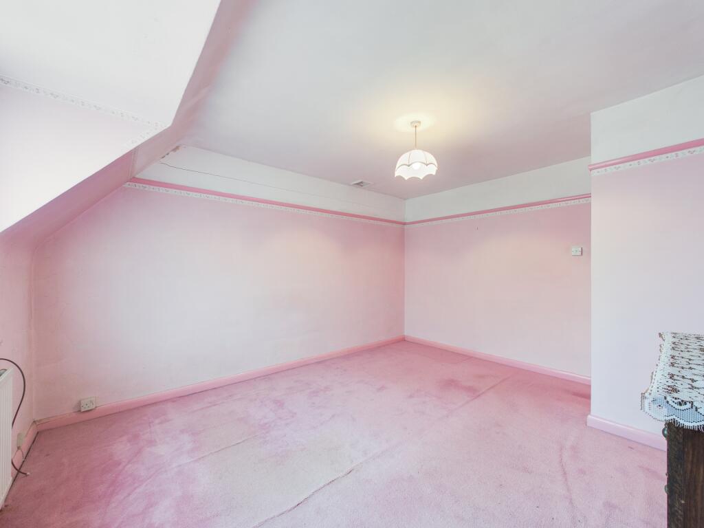 CAM01354G0-PR0480-STILL011