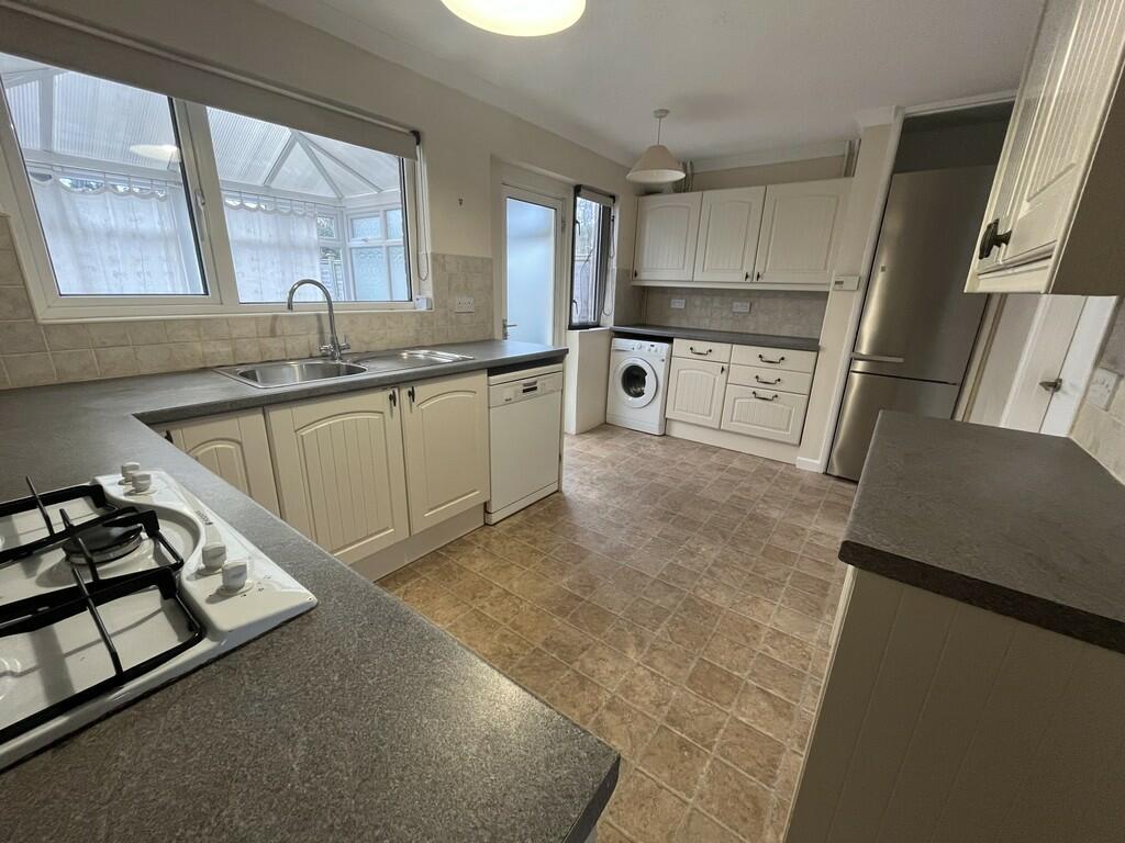 Kitchen 1