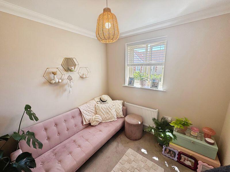 KEATS CRESCENT