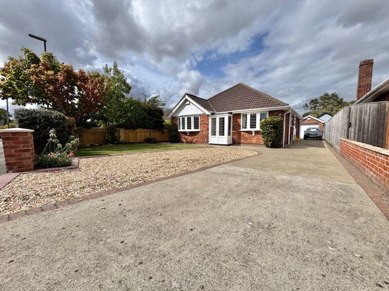 Front garden and double driveway view 2