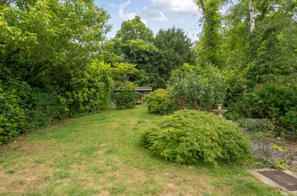 1305290-8-6846d46...