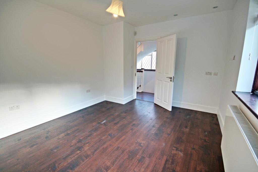 44 Bowness Crescent - Bedroom 2-landing