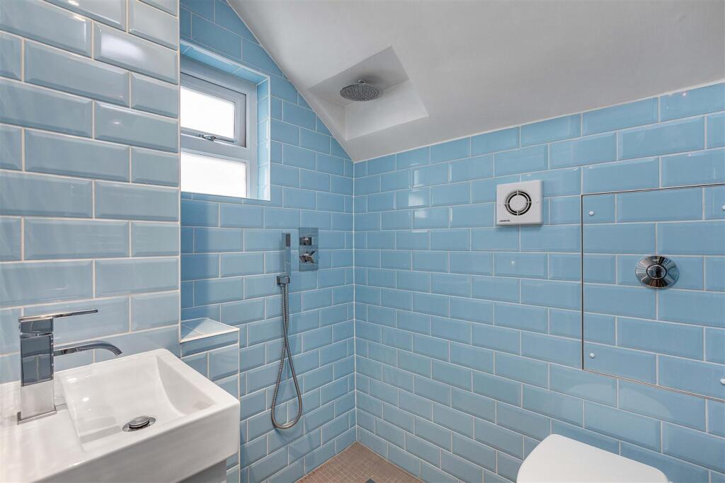 17037_james_anderson___flat_2_18_oakhill_road___8.