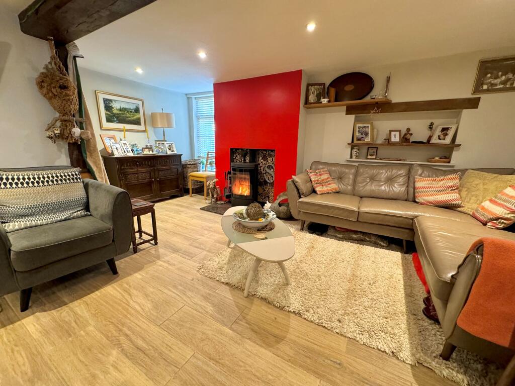 Lounge Area - House