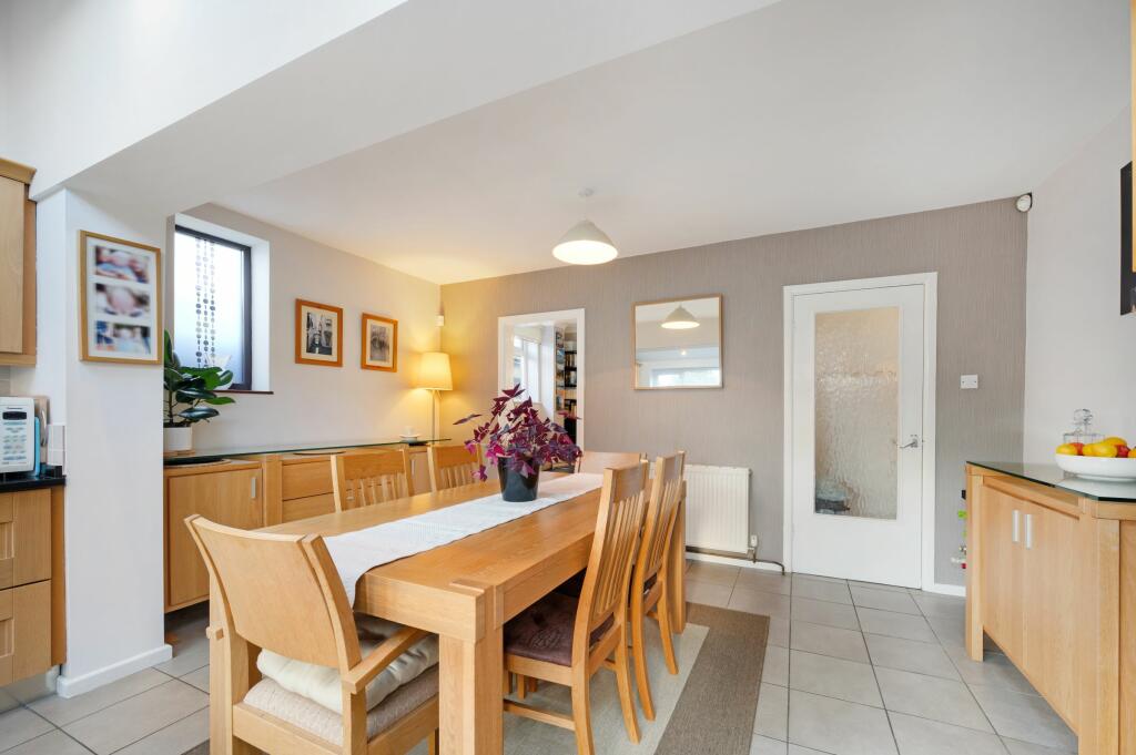 Open Plan Kitchen / Dining Room