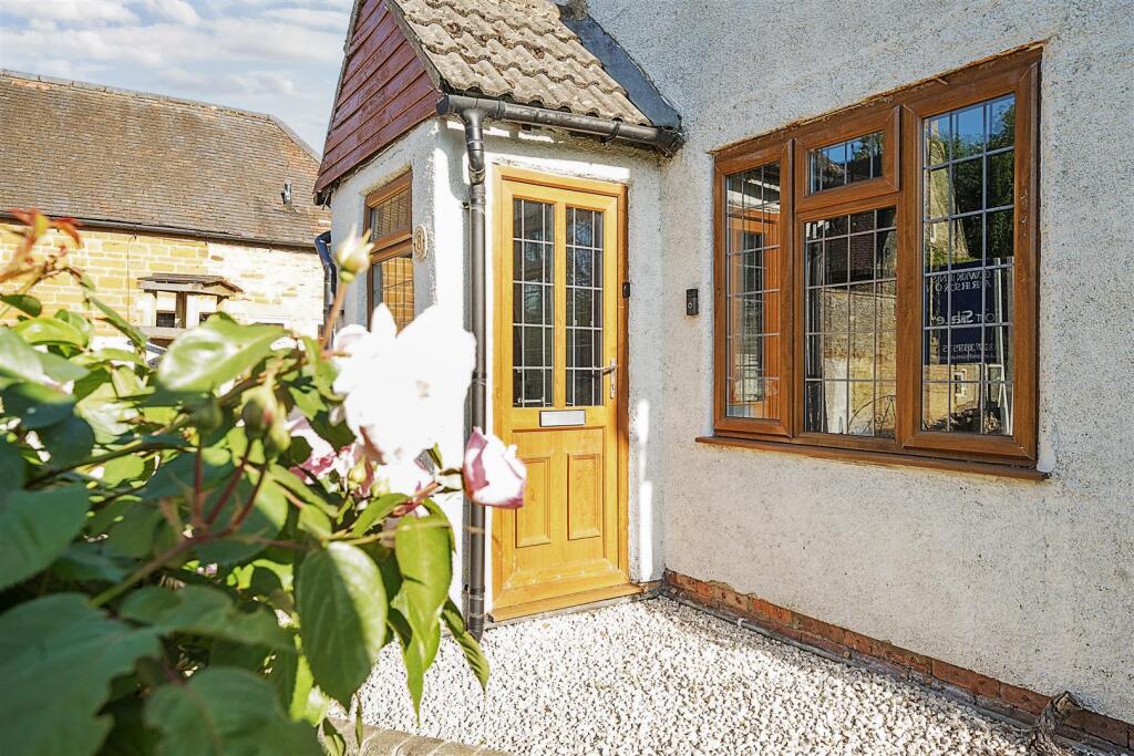 Sunnyside, 8 High Street, Gayton (5).jpg