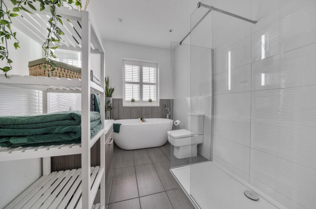 1330344-8-6884ec8...