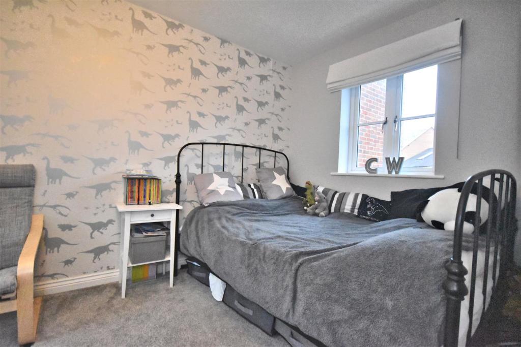 bedroom 3.jpg