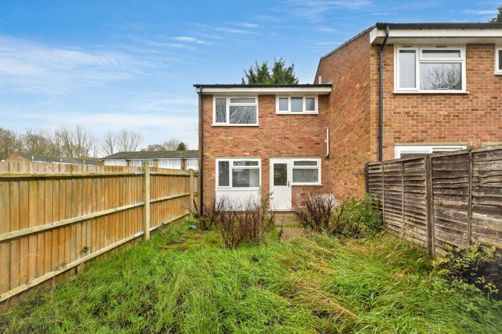 24 Milton Dene, Hemel Hempstead, HP2 7PE