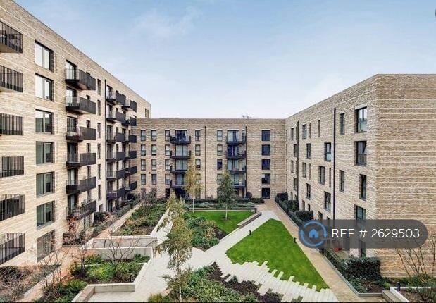 Kingfisher Heights Inner Court