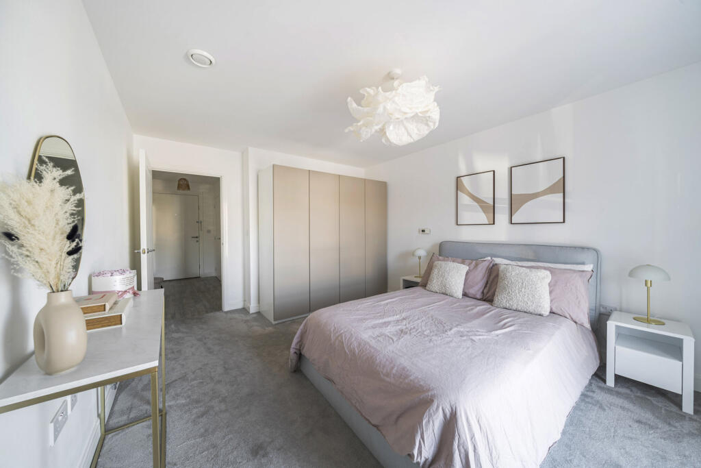 1329005-2-688347f...