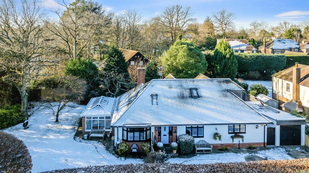 Tadorne Road, Tadworth