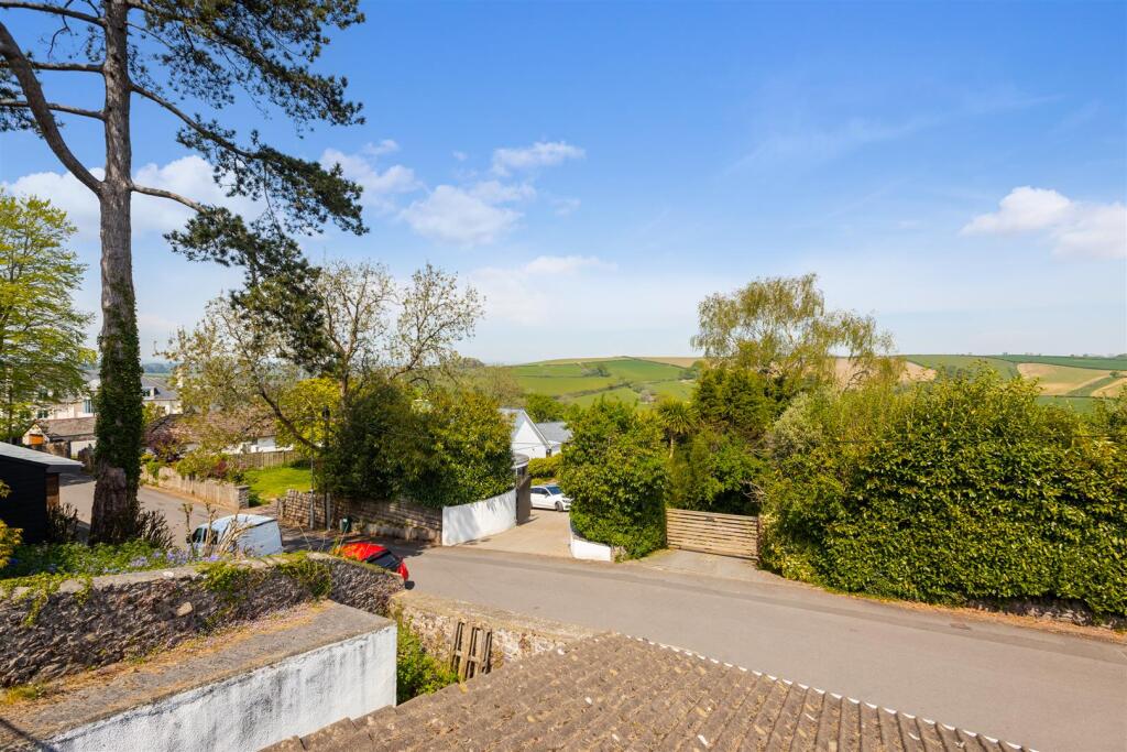 A13 - Jubilante, Totnes - 250501.jpg