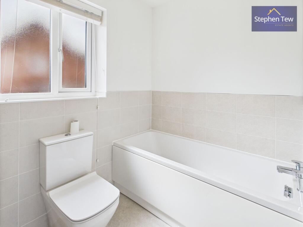 Bedroom 1 En-suite view 2