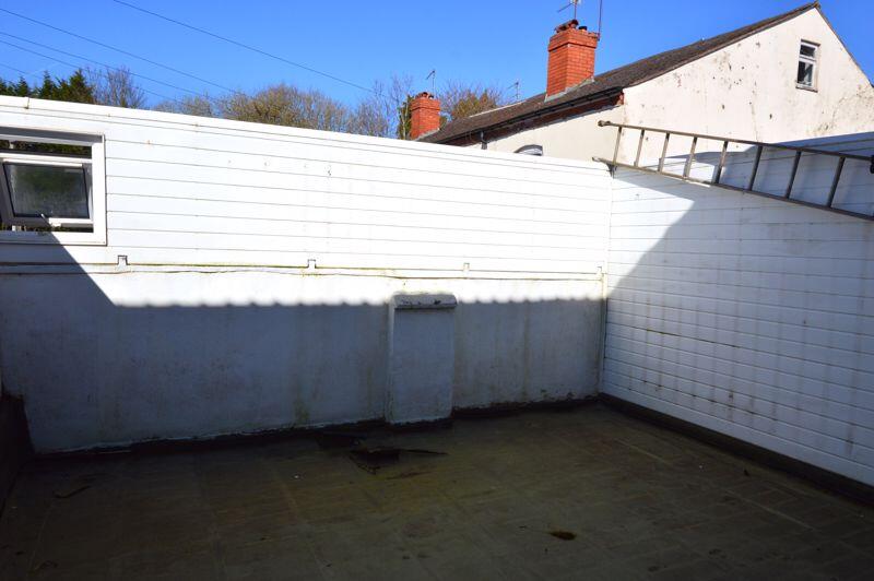 ROOF TERRACE