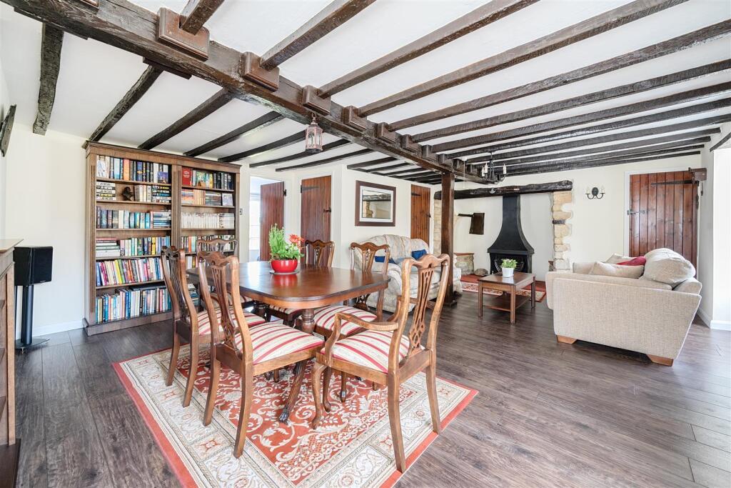 Horseshoe Cottage, 17 Greenside, Wappenham (7).jpg