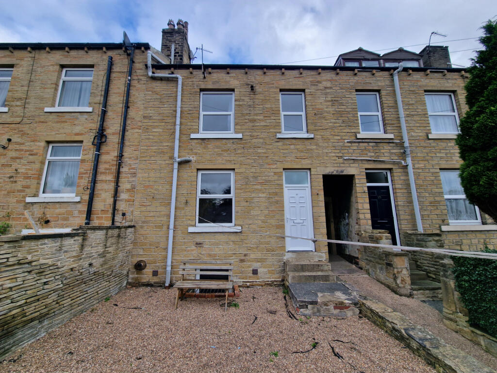 3 Bedroom rear terrace property