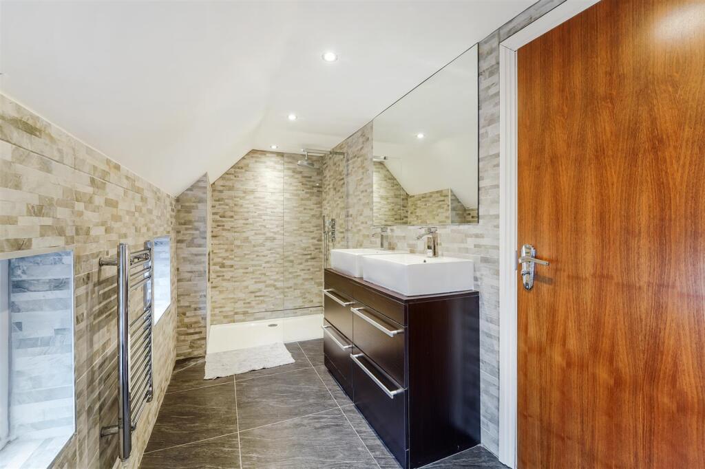 HOYLAND DOWN (28).jpg