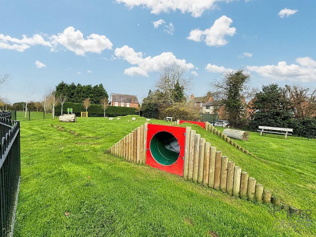LOCAL AMENITIES