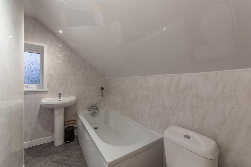 136 Edlogan Way-23.jpg