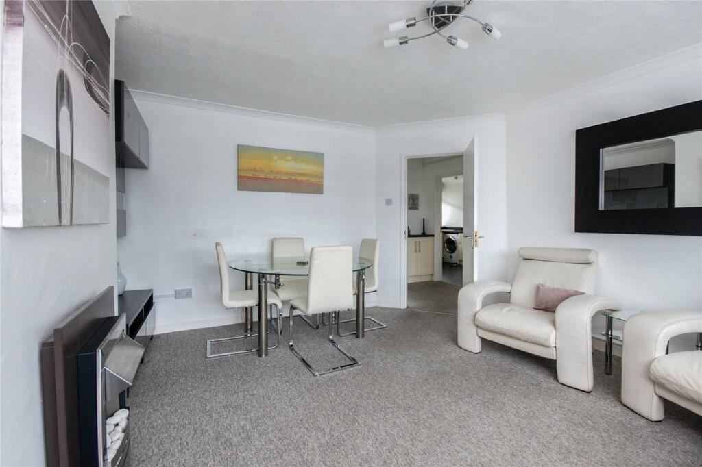 Living/Dining Rm