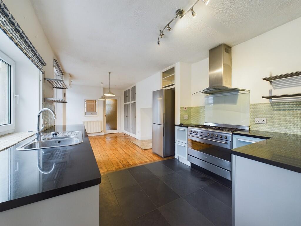 CAM02089G0-PR0387...