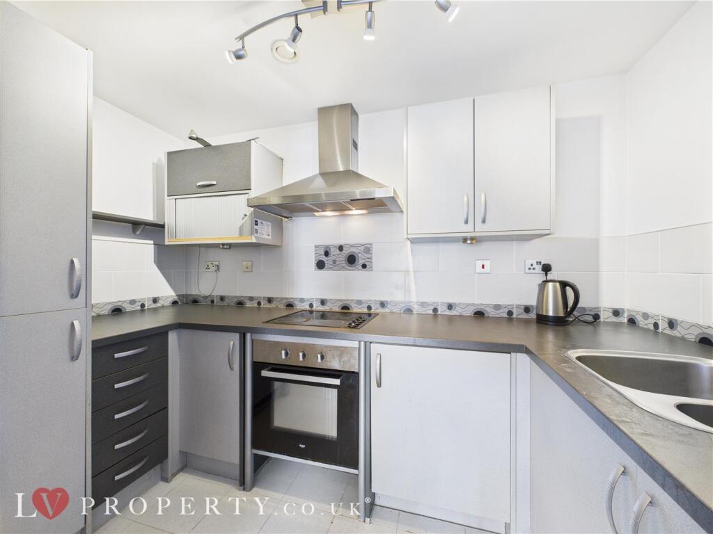 CAM05016G0-PR0074-STILL007 - Copy.jpg