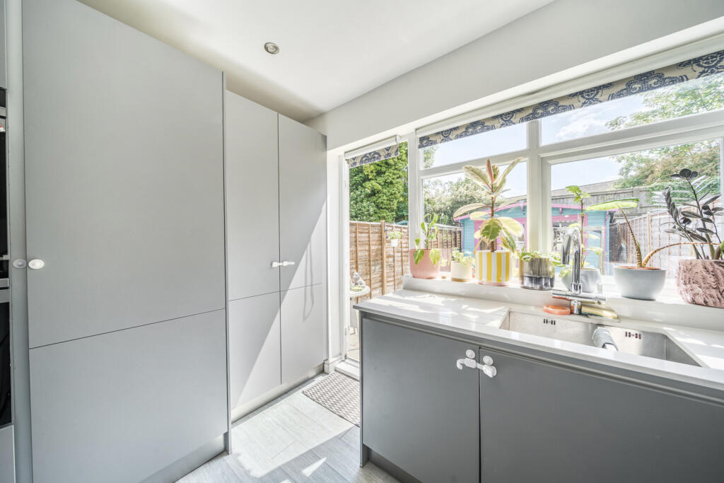 1298248-23-68306f...