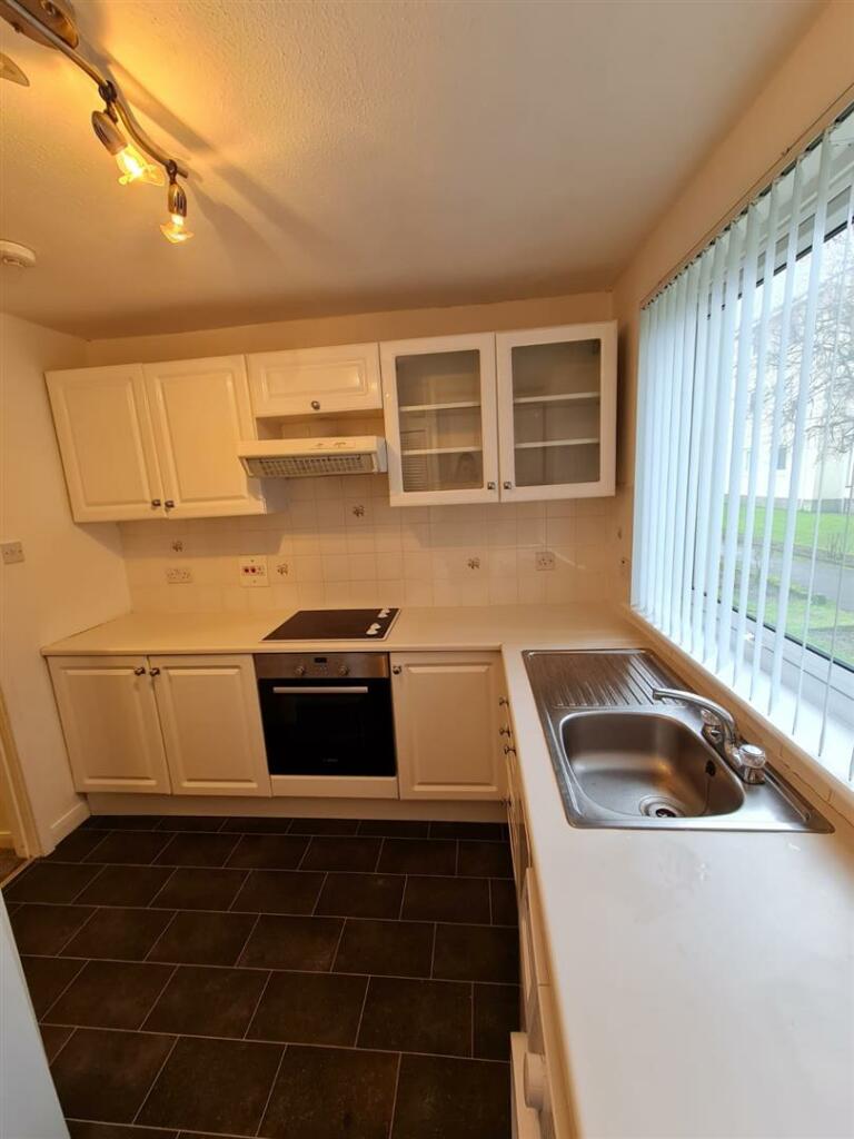 3 Kirkvale Court KItchen.jpg