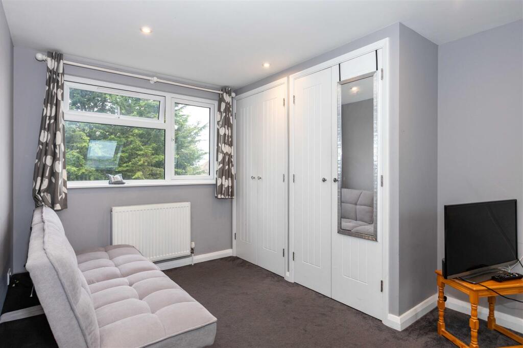 lenhurst-03.jpg