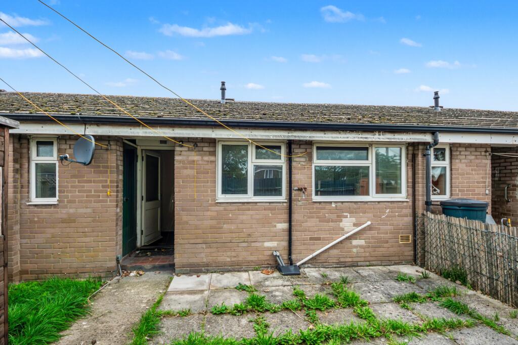 10 The Firs, Chippenham, Wiltshire, SN14 0PG