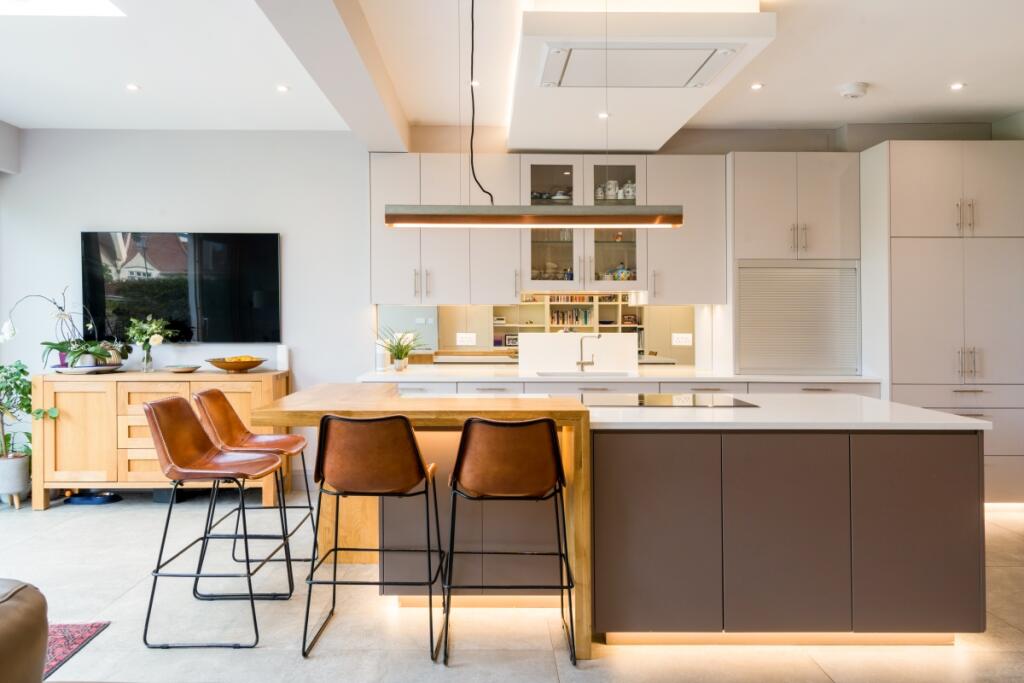 15 Vallance Road ...