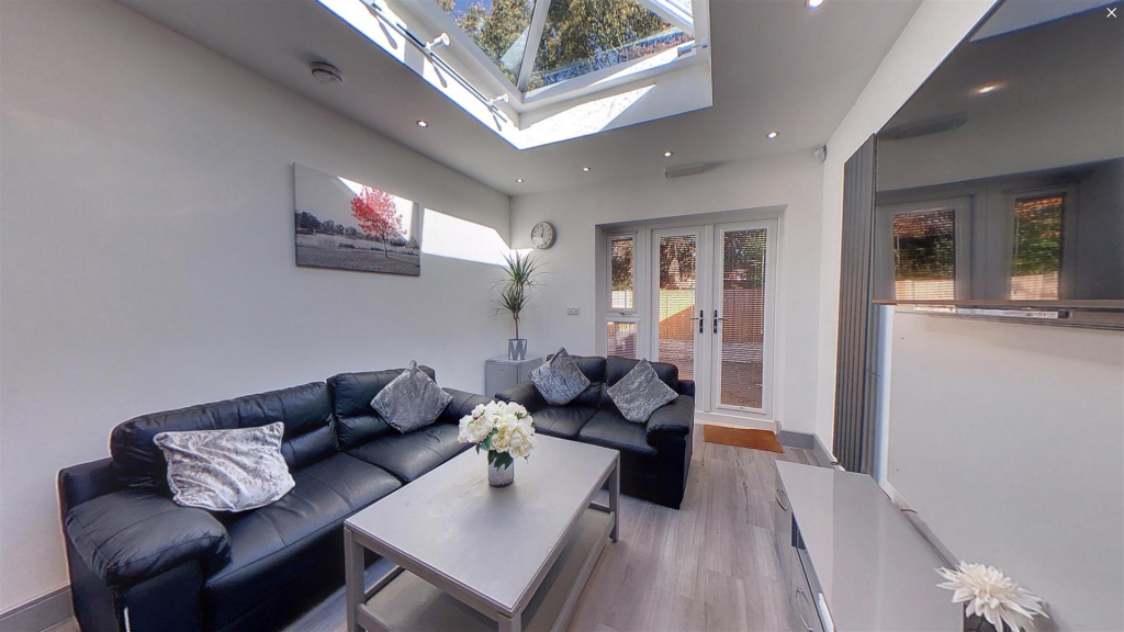 Screenshot 2024-10-0