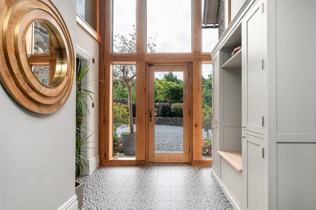 Rear Porch/Boot Room