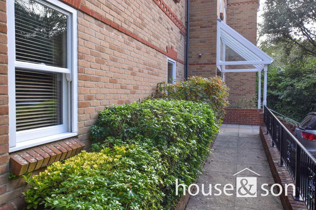 Disabled Acces Fr...