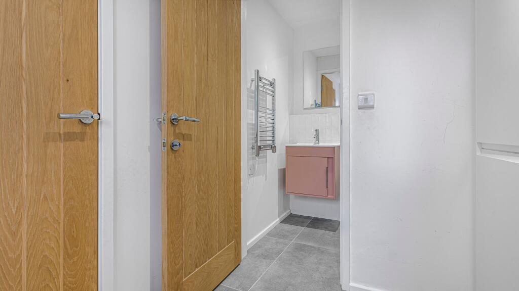 Wc/Shower Room