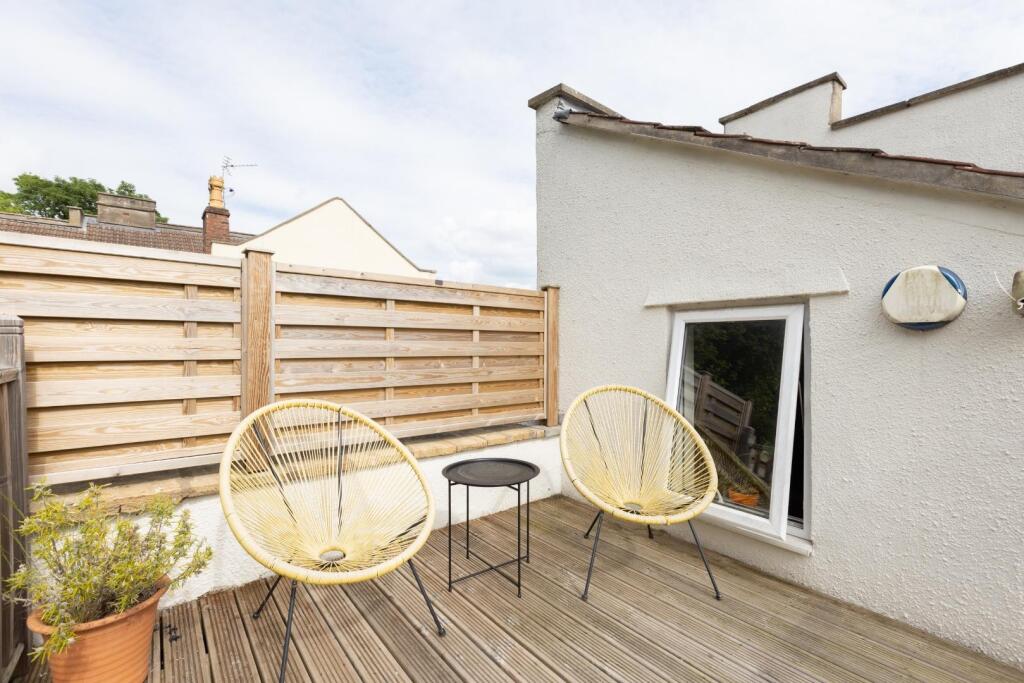 99 Lower Cheltenham Place-40.jpg