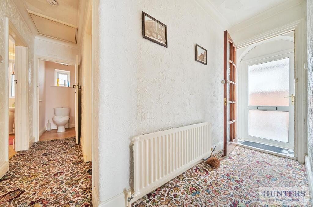 Hall/WC