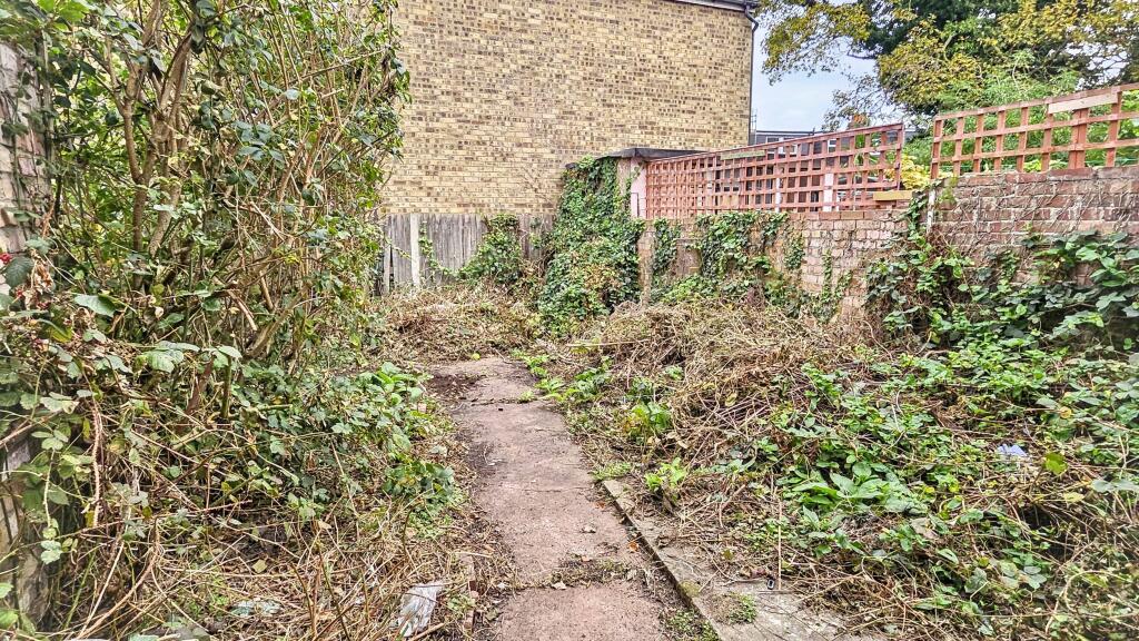 10 Brouncker Road, Acton, London W3 8AQ