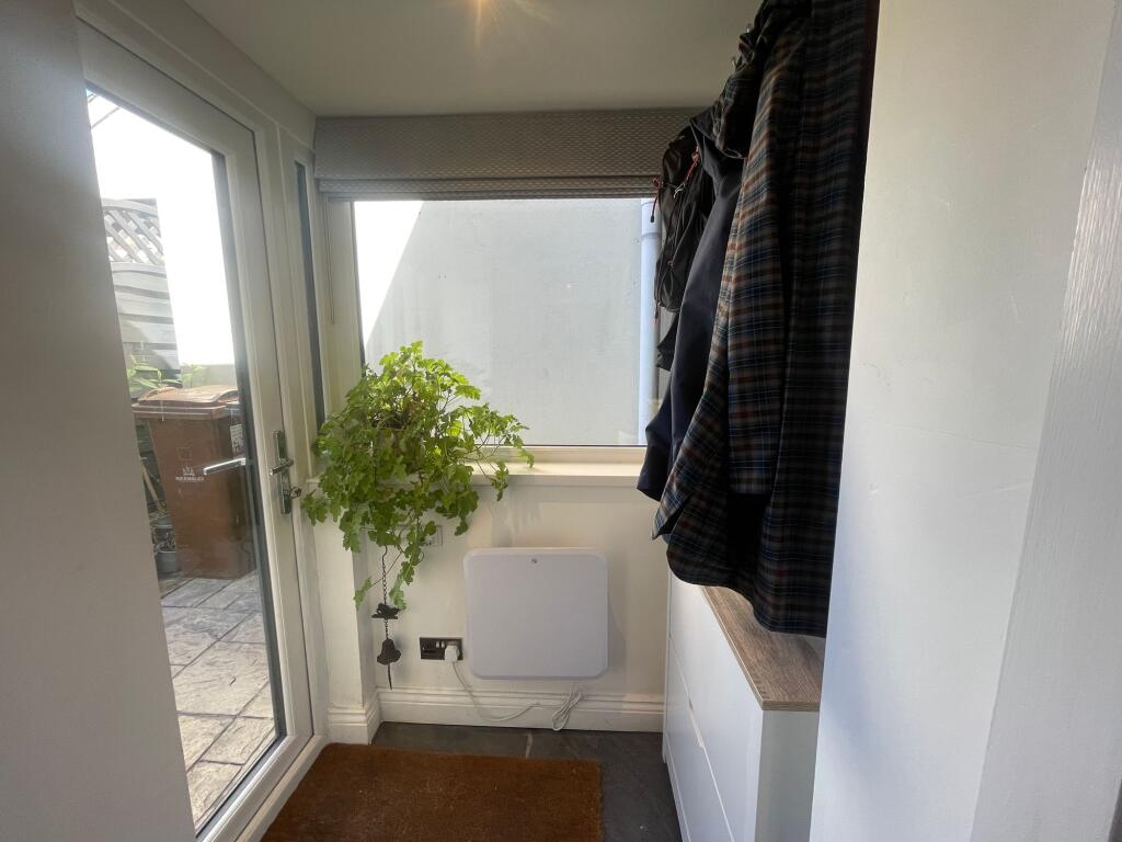 SIDE PORCH