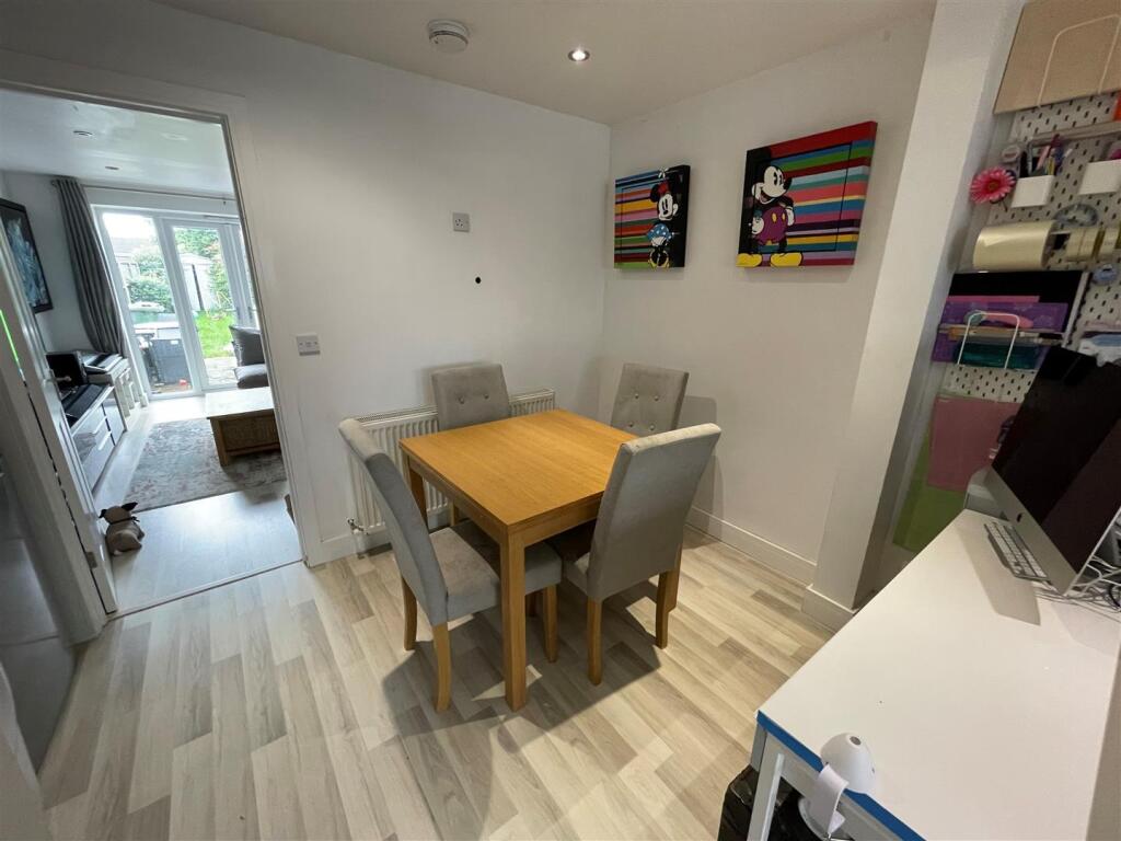 Dining Room.jpg
