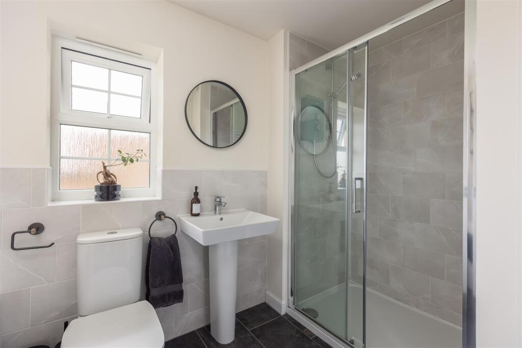 Dove Road 20 Bathroom-1.jpg