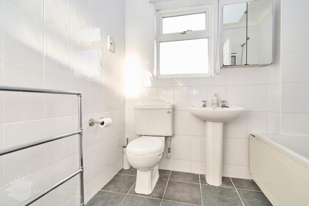 Family Bathroom Suite
