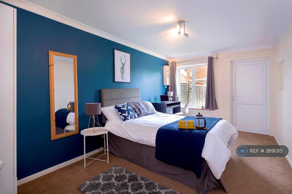 Large Double Room