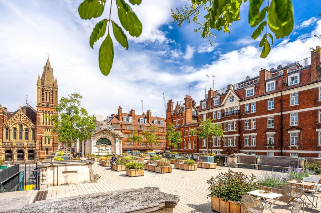 Brown Hart Gardens